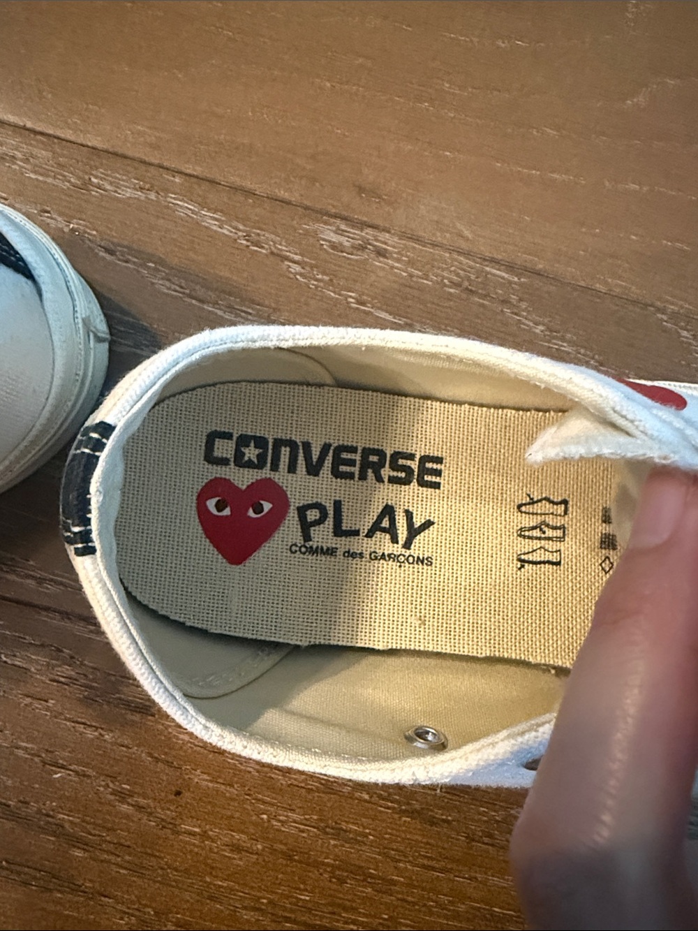 Comme des Garçons Play x Converse Chuck 70 Low White - Picture 2 of 6